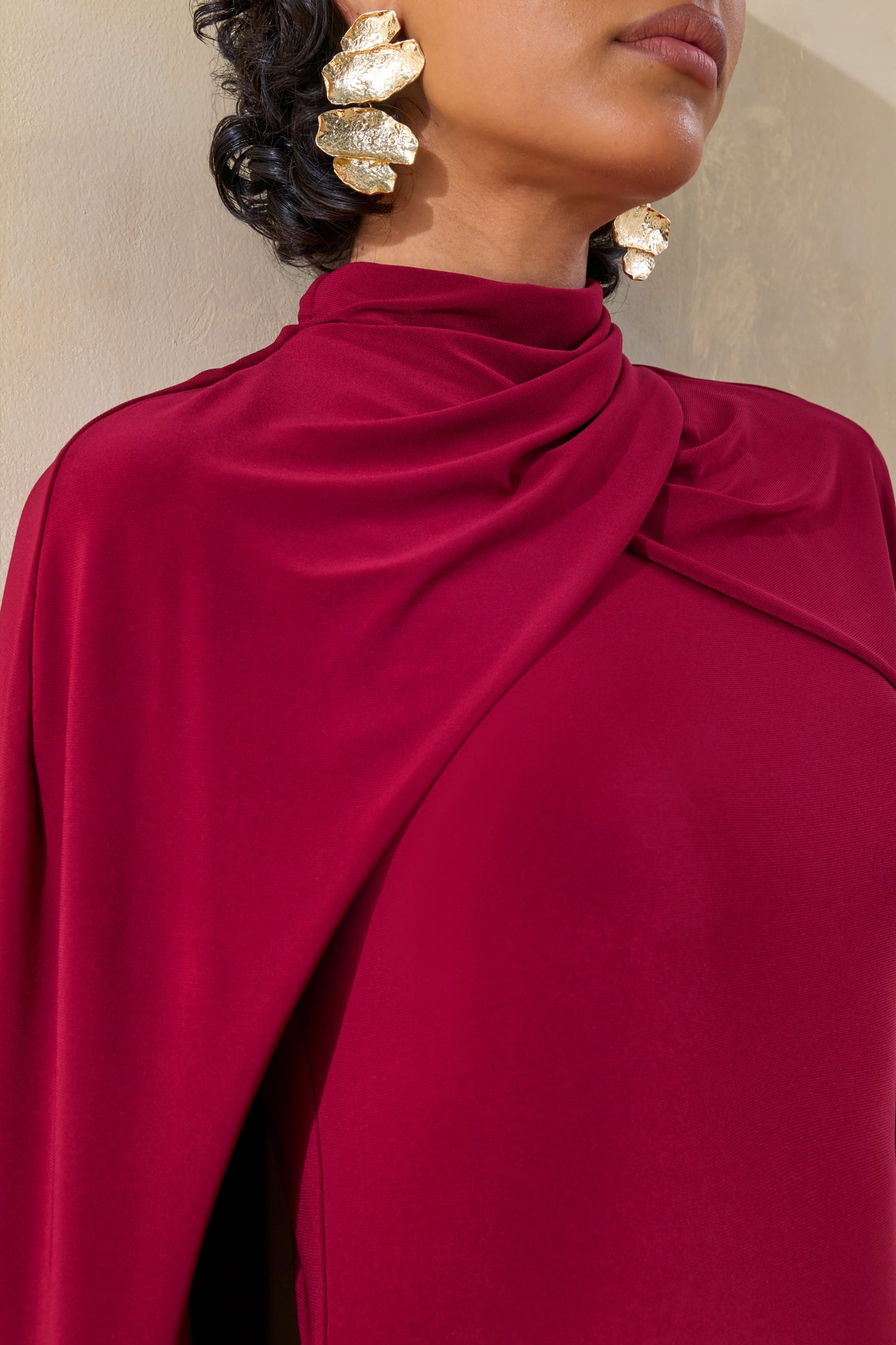 Dianelle | Berry High-Neck Maxi Dress With Cape-Sleeves