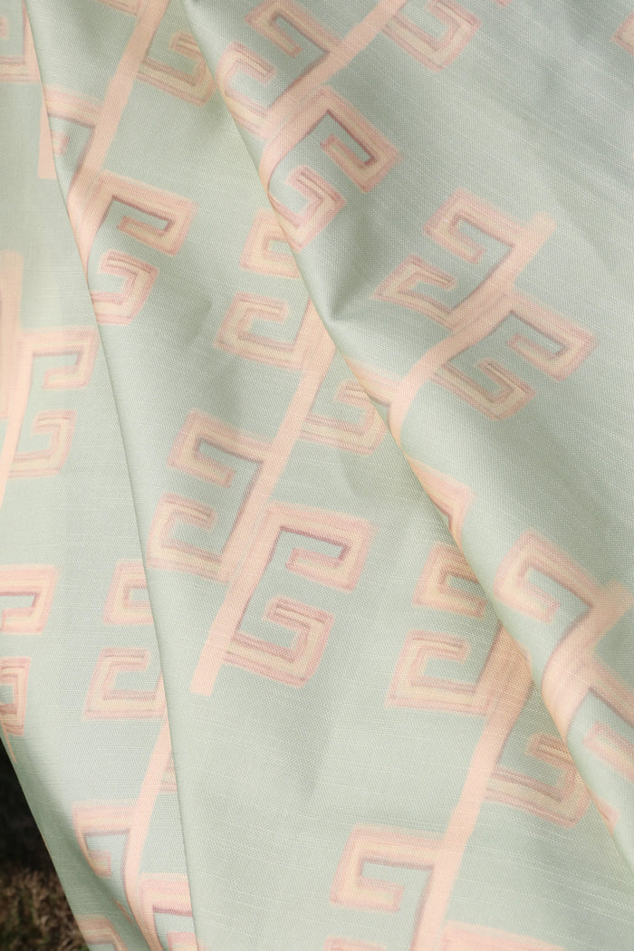 Veranda View / 18" x 18" Showroom Sample / Cotton/Linen