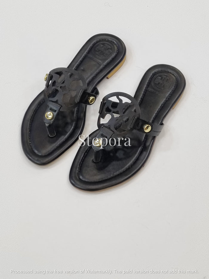 Laser-Cut Emblem Thong Sandals – Women’s Classic Flat Flip-Flops
