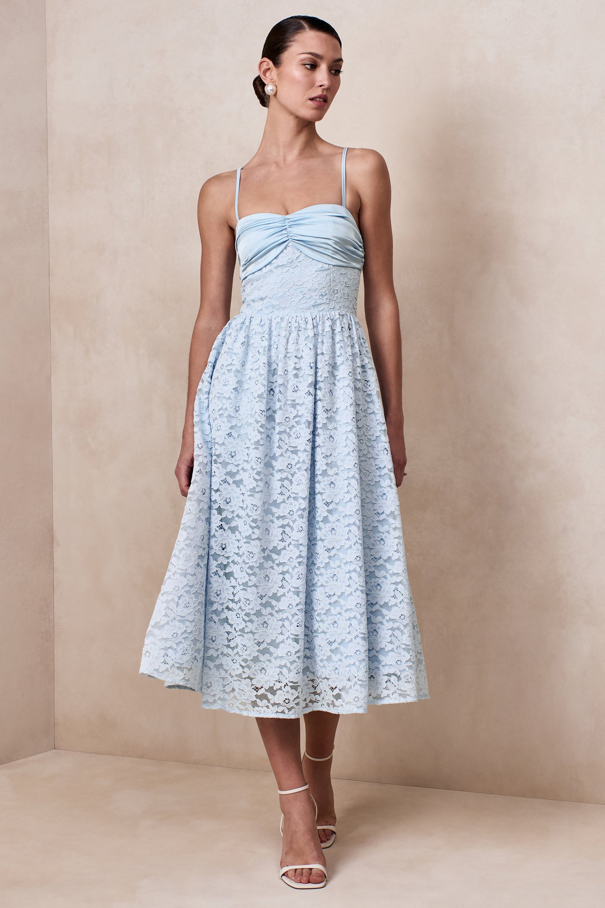 Gloriana | Powder Blue Lace Sweetheart-Neck Midi Dress