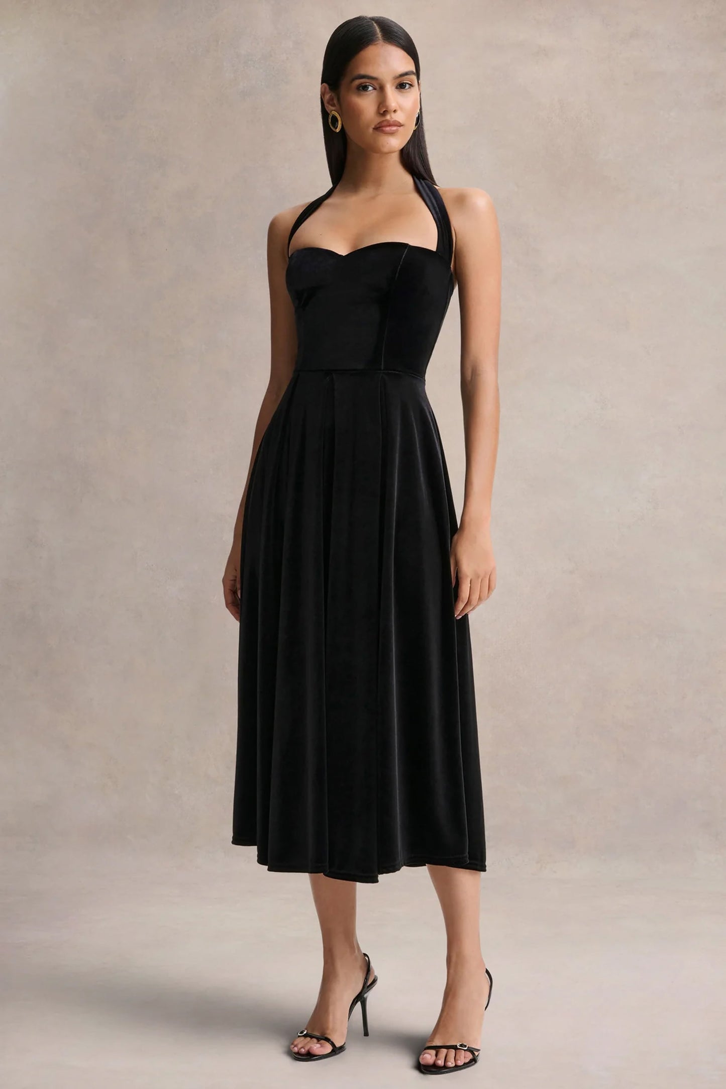 Esmeray | Black Velvet Sweetheart-Neck Midi Dress