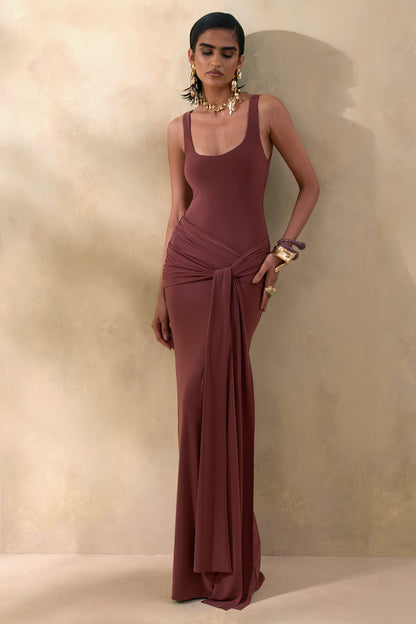 Lienna | Brown Scoop-Neck Maxi Dress With Gathered-Detail And Sash