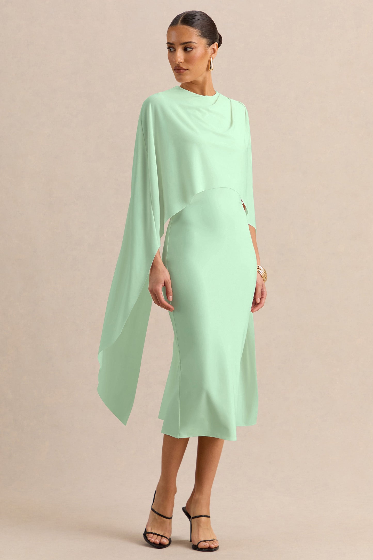 Luxalyn | Green Round-Neck Midi Dress With Cape-Detail