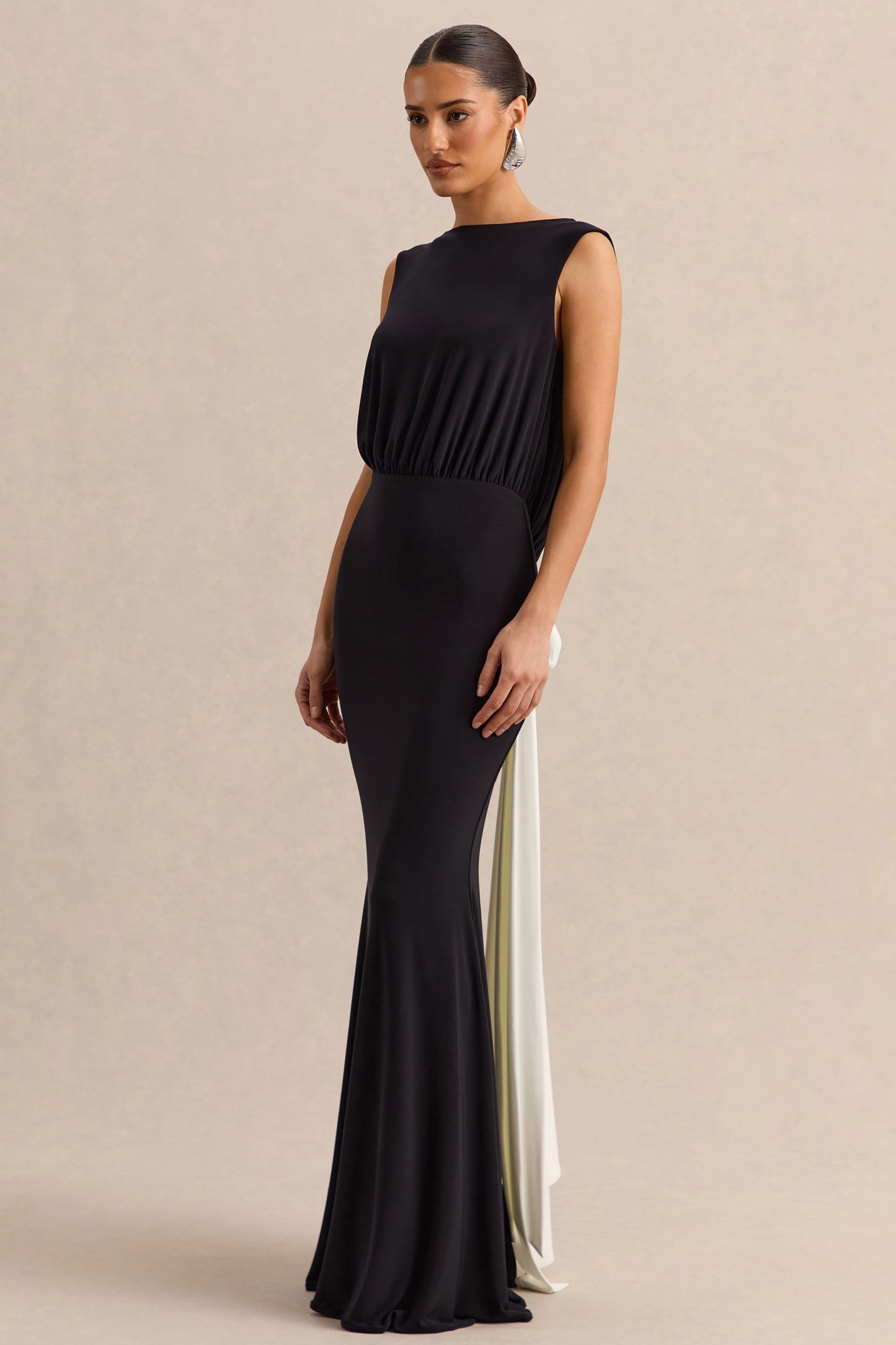Elicette | Black Round-Neck Maxi Dress With Open-Back And Bow-Detail